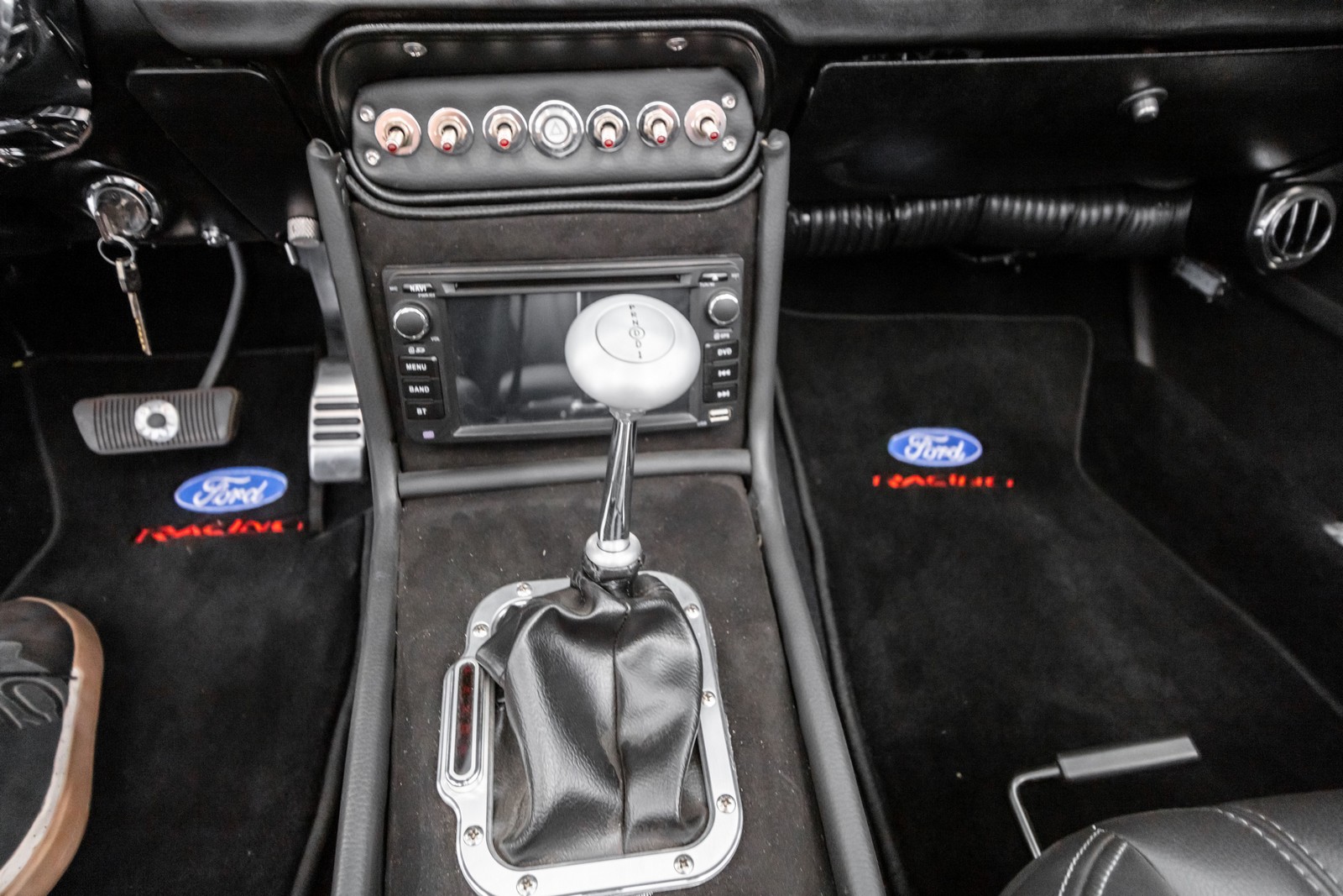 1968 - FORD MUSTANG CONVERTIBLE RESTOMOD, foto 63