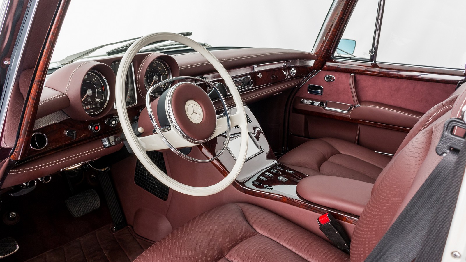 1975 - MERCEDES-BENZ 600 PULLMAN MAYBACH ‘ONE OF ONE’, foto 12