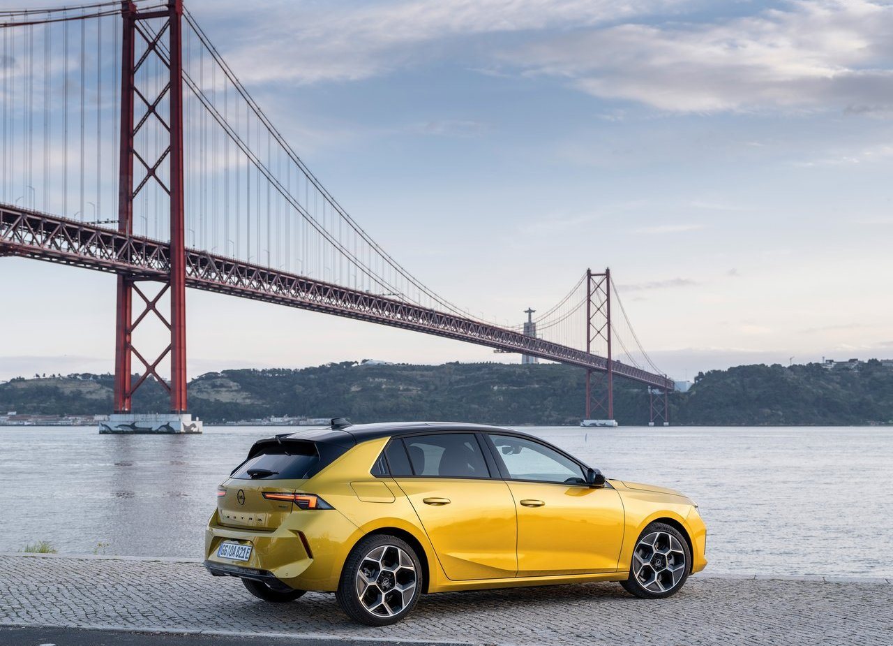 2022 - OPEL ASTRA, foto 46