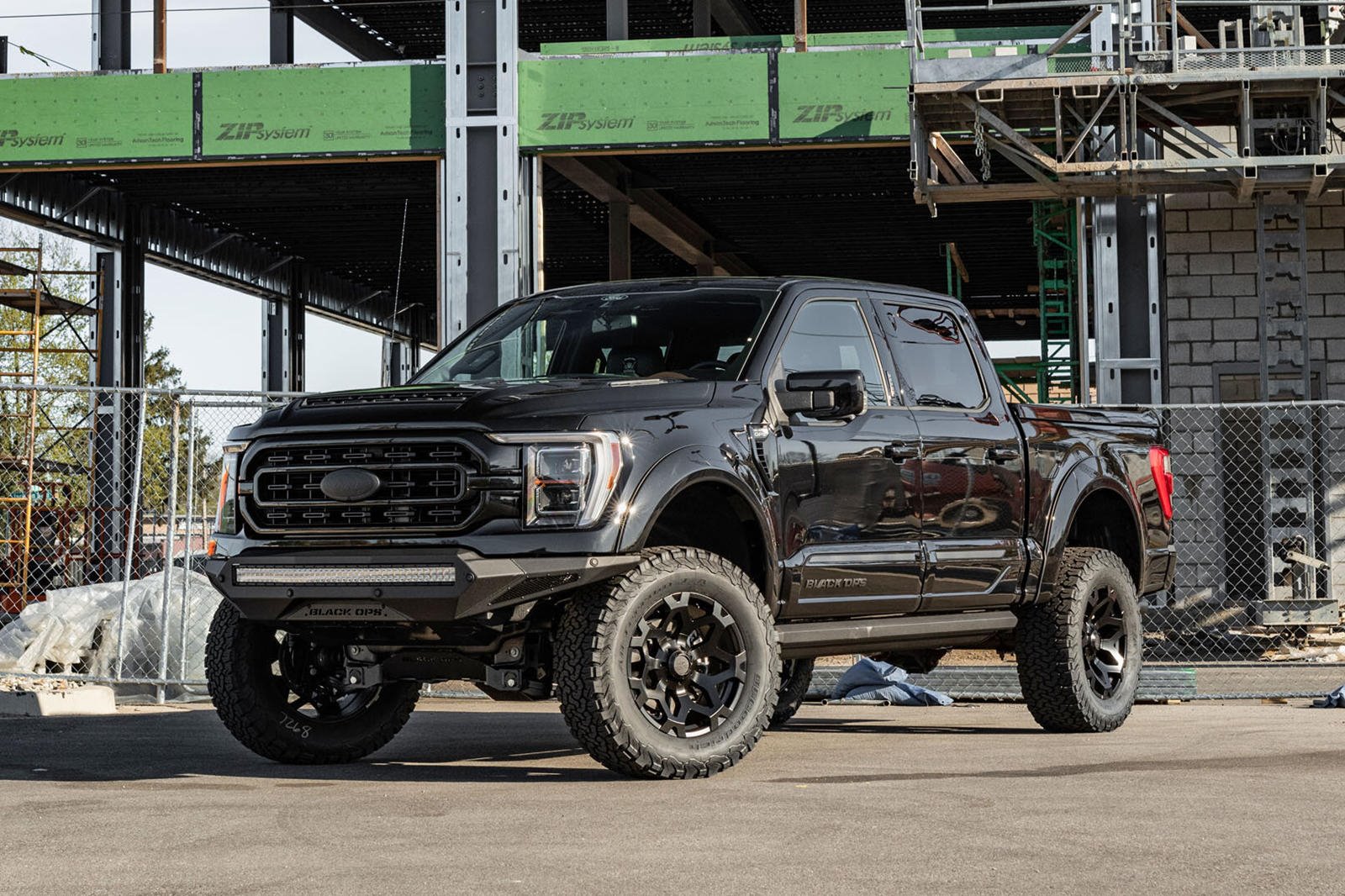 2021 - FORD F-150 BLACK OPS BY TUSCANY MOTORS, foto 1