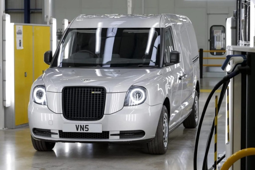 2022 - LEVC VN5, foto 1