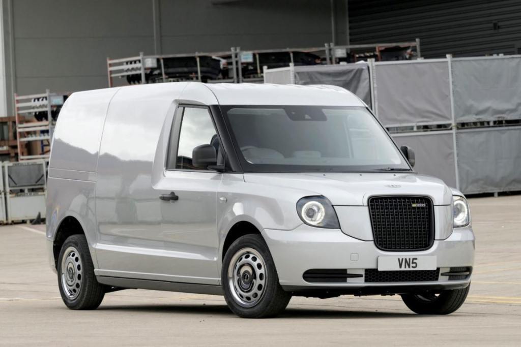 2022 - LEVC VN5, foto 3