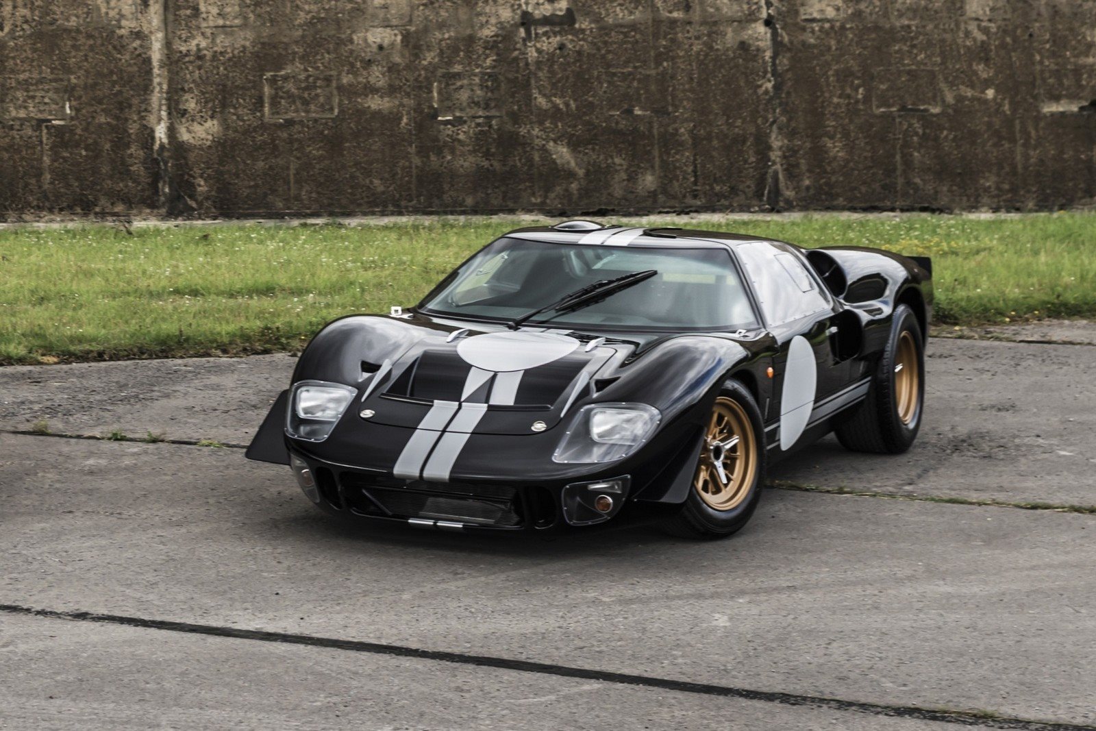 FORD GT40 SUPERFORMANCE EV BY EVERRATI, foto 1