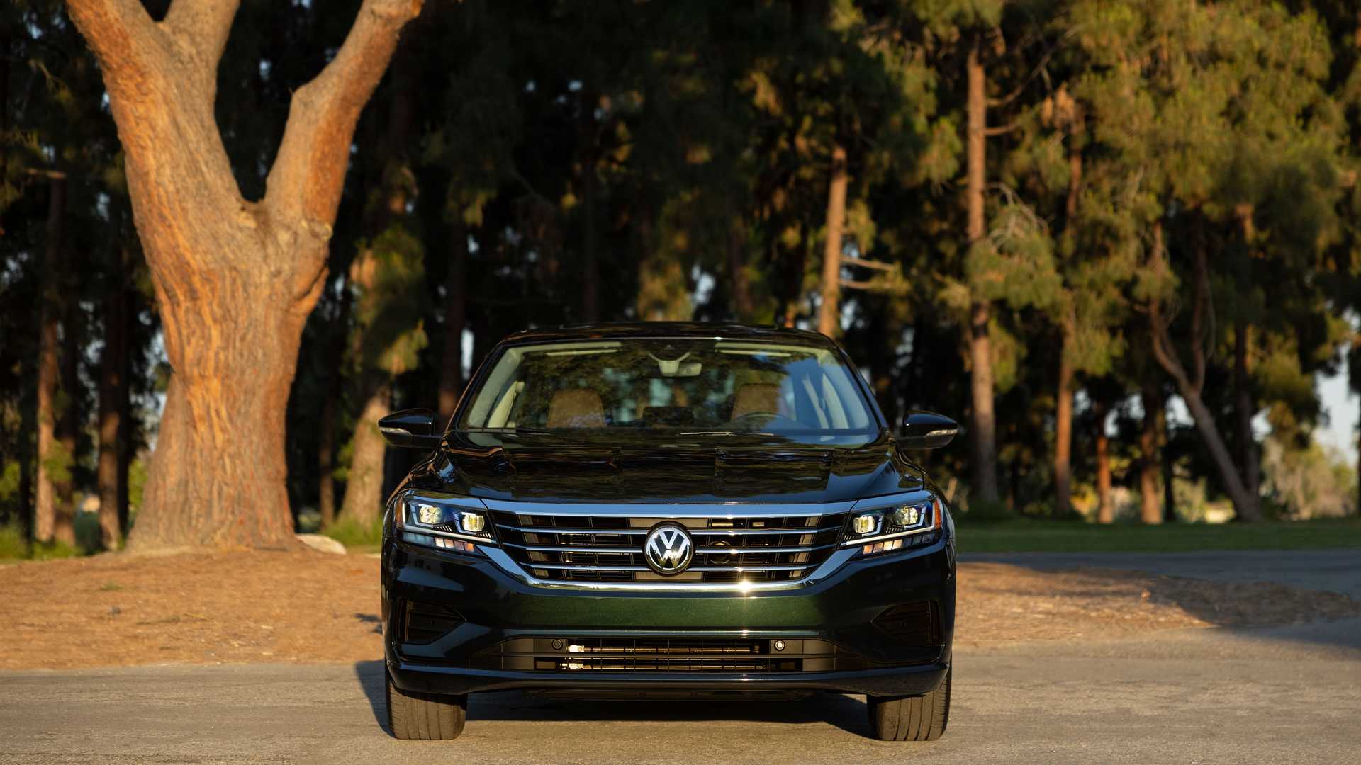 2022 - VOLKSWAGEN PASSAT LIMITED EDITION, foto 3