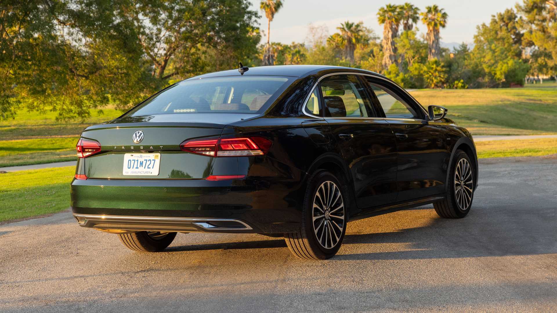 2022 - VOLKSWAGEN PASSAT LIMITED EDITION, foto 6