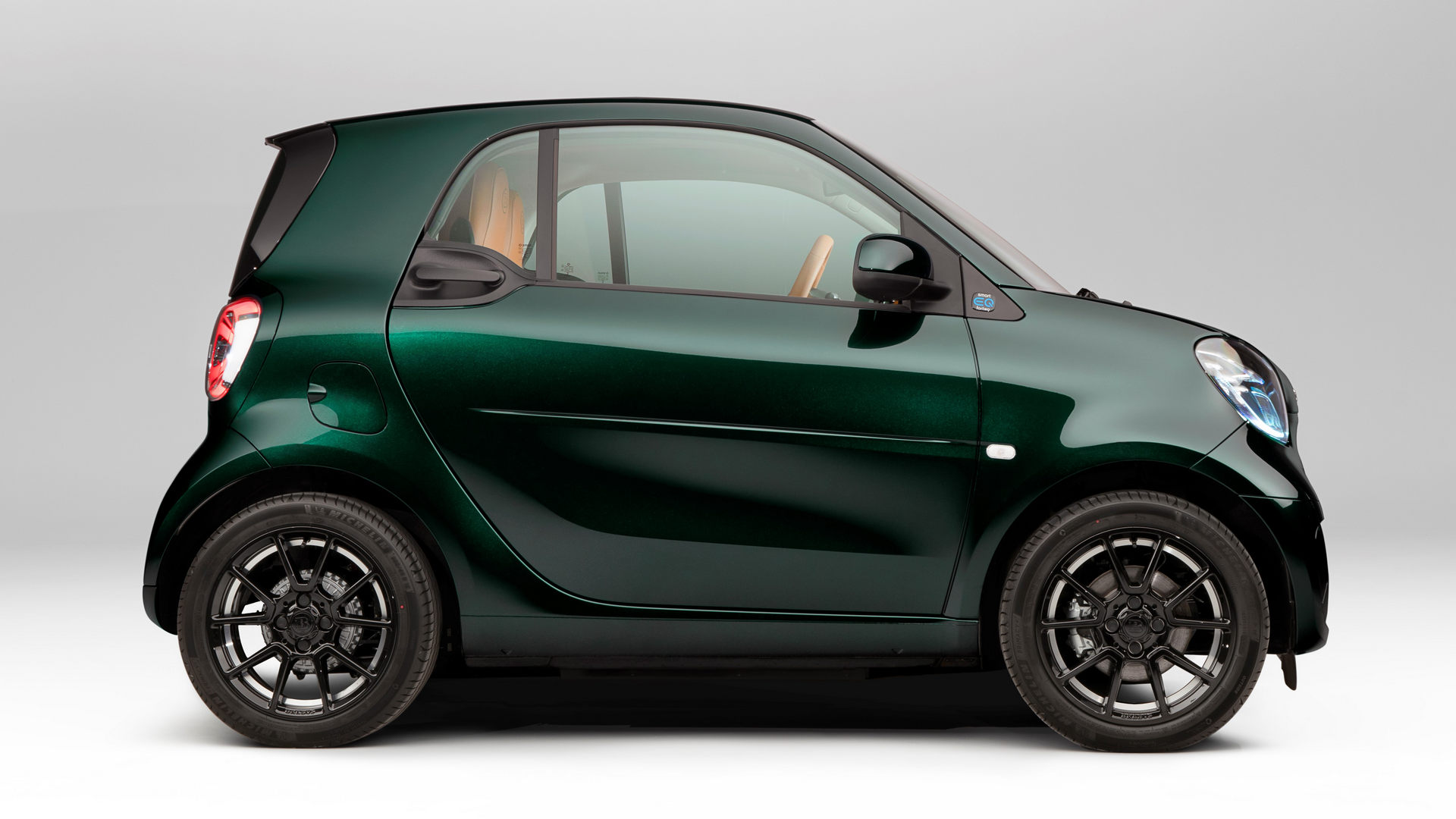 SMART EQ FORTWO RACING GREEN EDITION BY BRABUS, foto 2