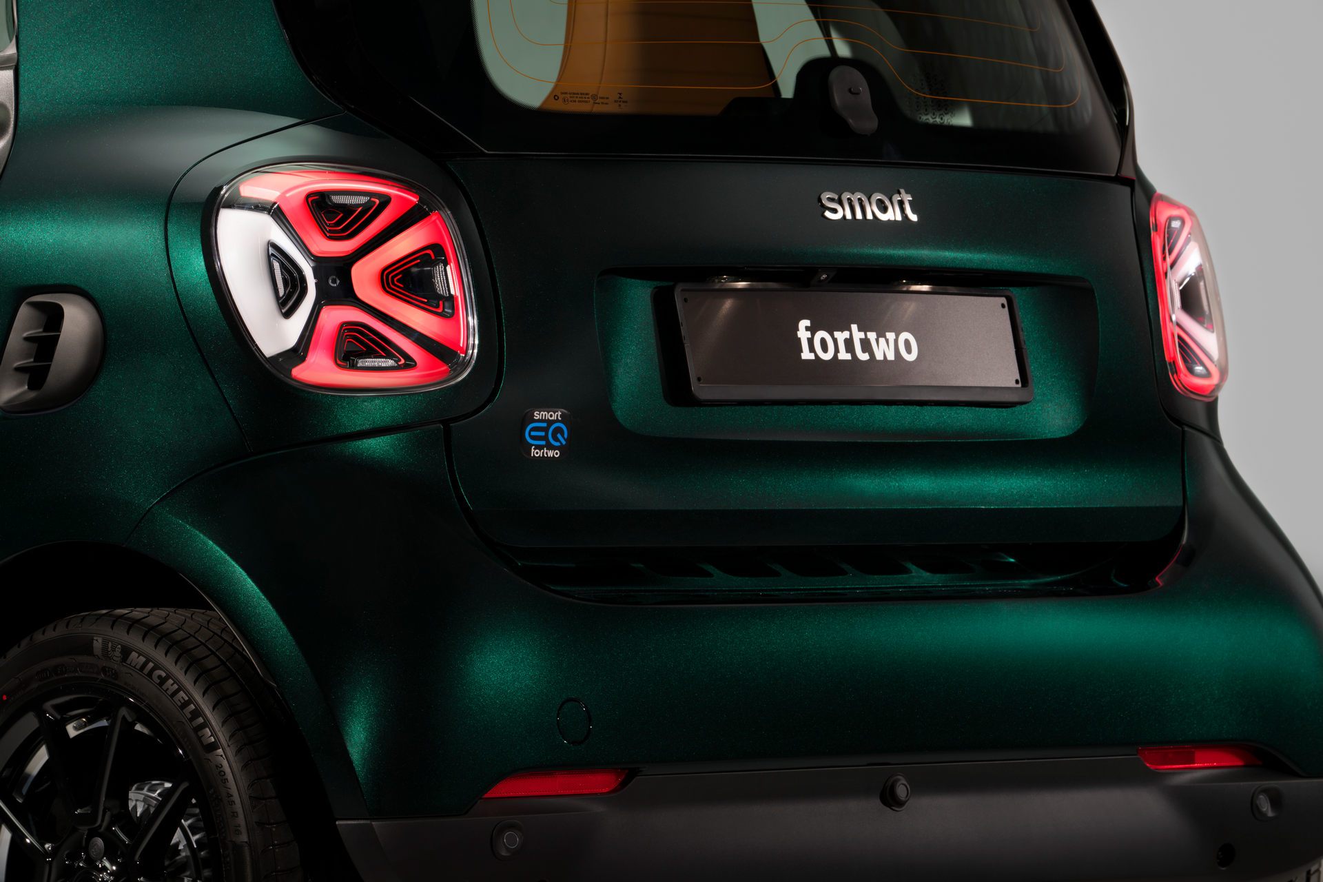 SMART EQ FORTWO RACING GREEN EDITION BY BRABUS, foto 5
