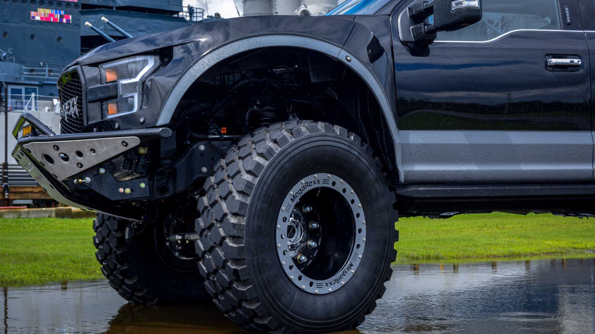 FORD F-250 MEGARAPTOR BY MEGAREXX TRUCKS, foto 6
