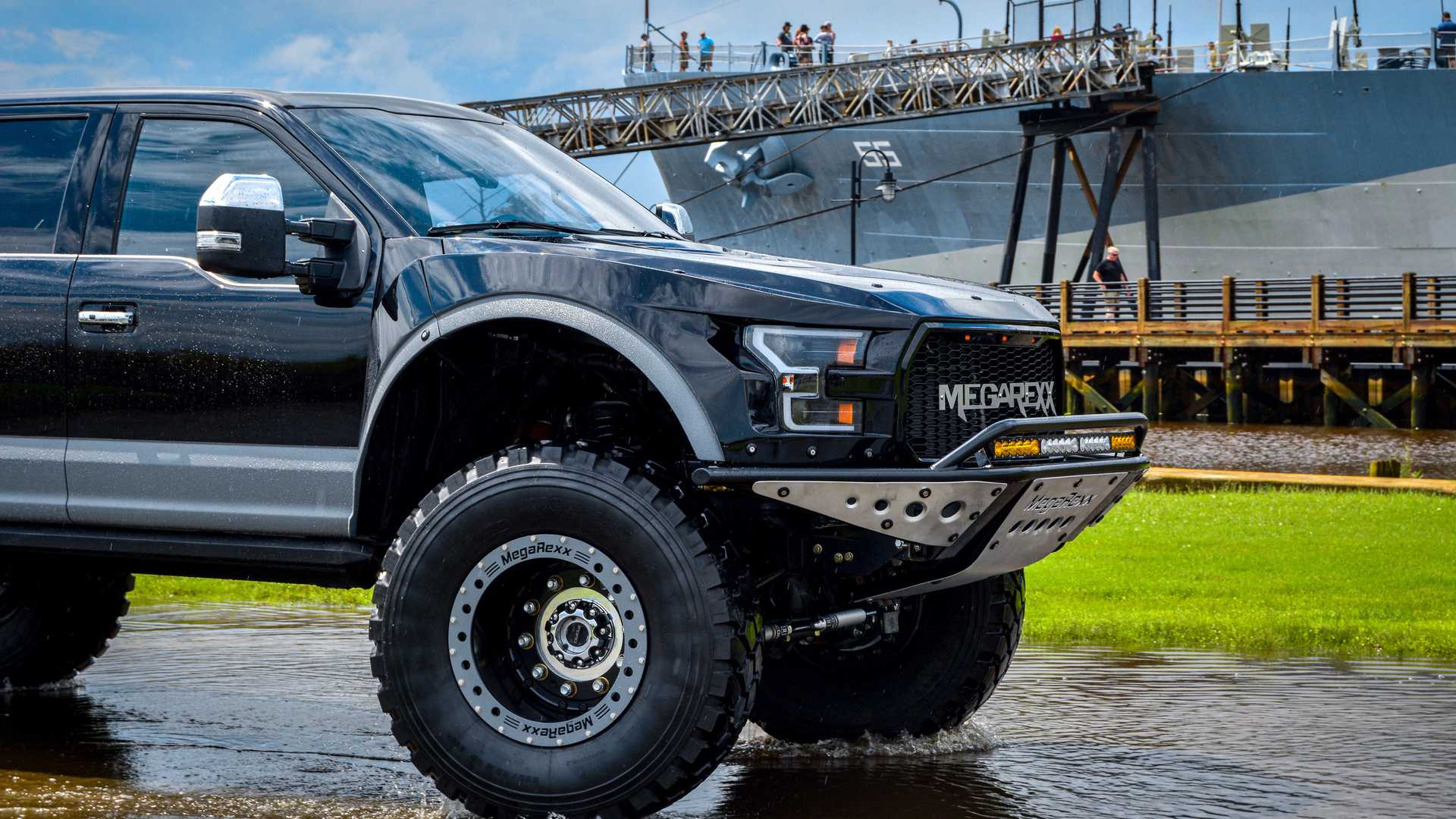 FORD F-250 MEGARAPTOR BY MEGAREXX TRUCKS, foto 12