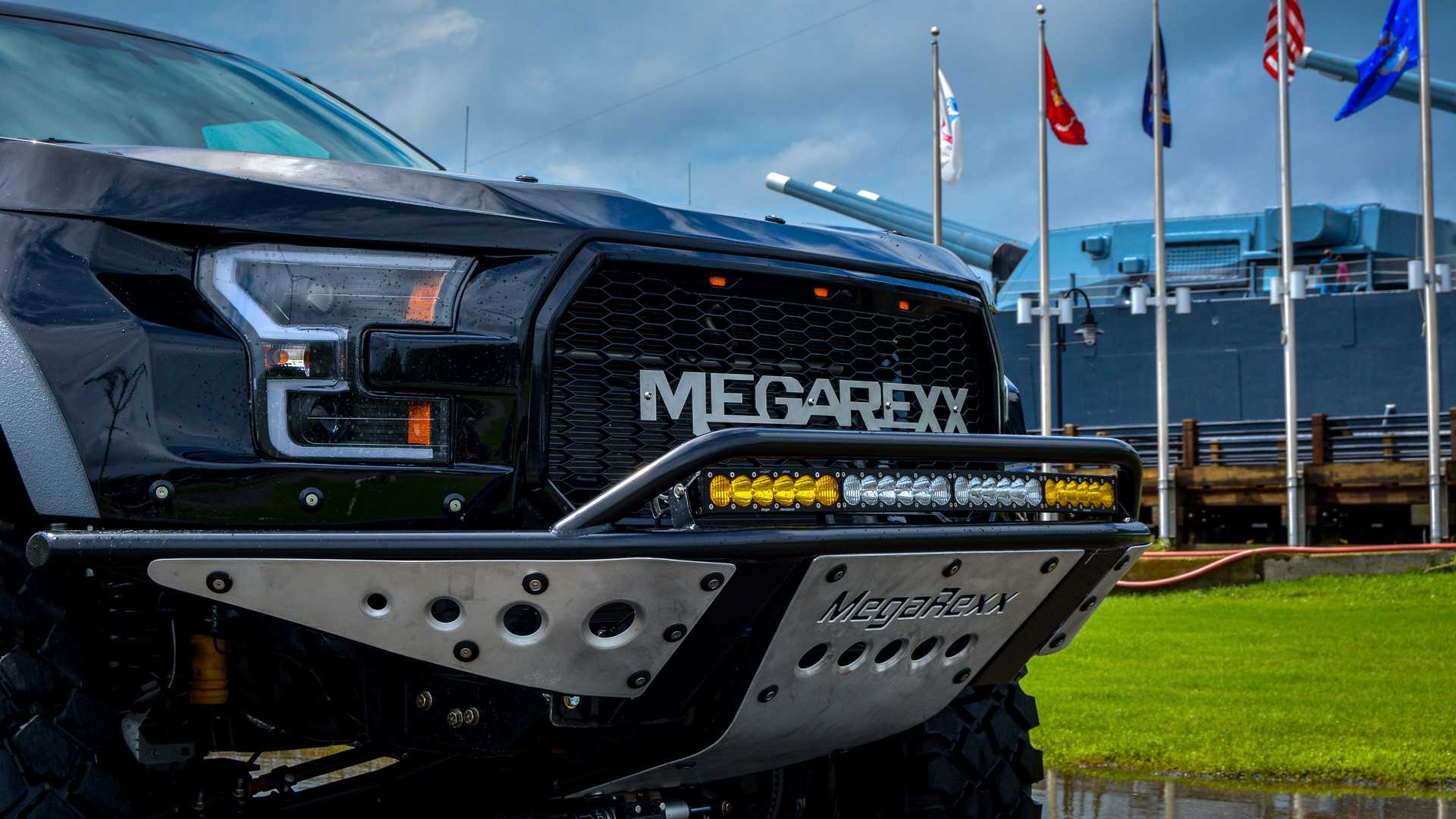 FORD F-250 MEGARAPTOR BY MEGAREXX TRUCKS, foto 17