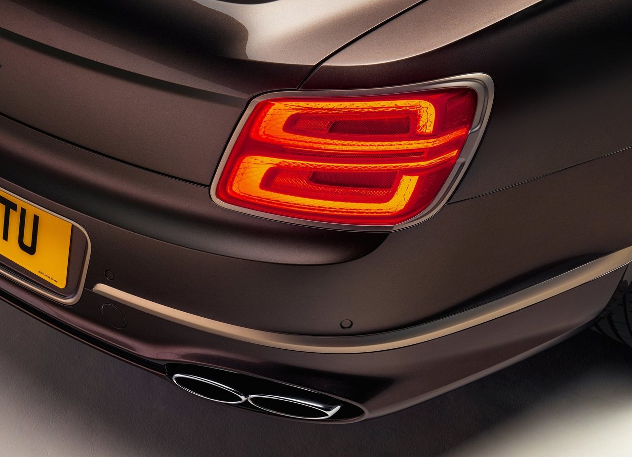 2022 - BENTLEY FLYING SPUR HYBRID ODYSSEAN EDITION, foto 10