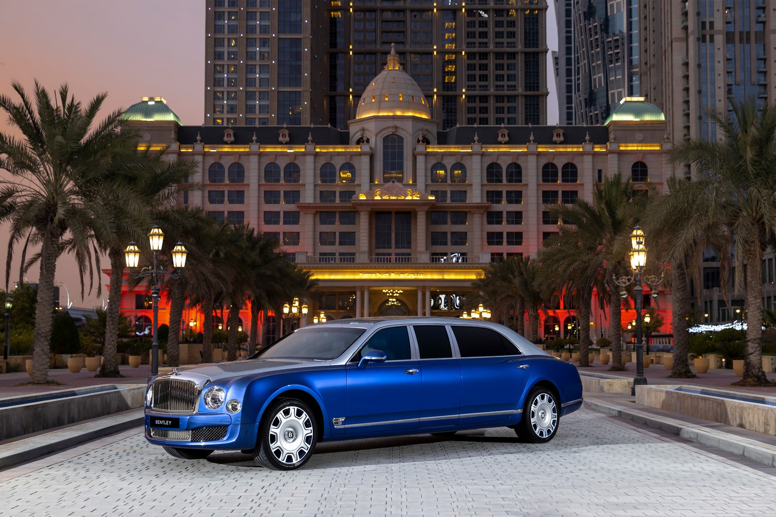2021 - BENTLEY MULSANNE GRAND LIMOUSINE MULLINER, foto 1