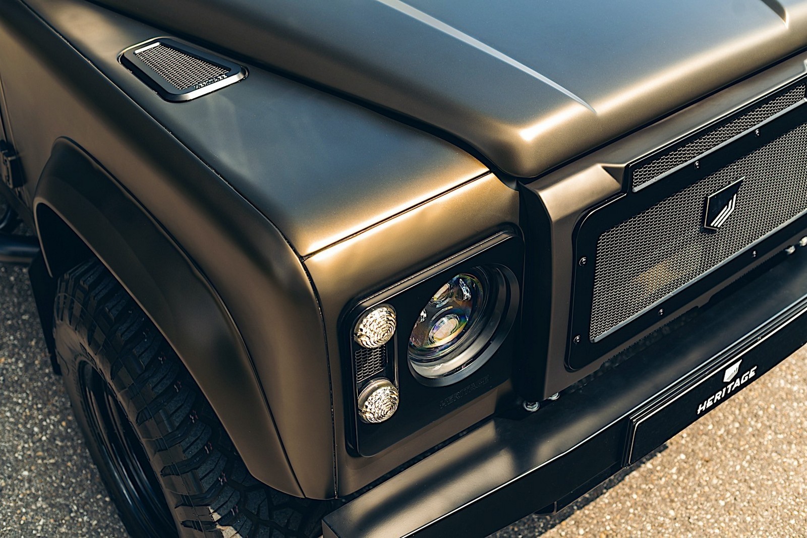 1985 - LAND ROVER DEFENDER V8 BY HERITAGE CUSTOMS, foto 17