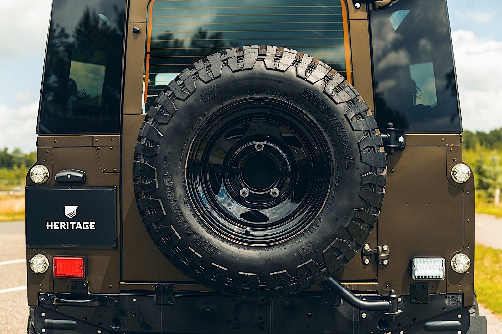 1985 - LAND ROVER DEFENDER V8 BY HERITAGE CUSTOMS, foto 20