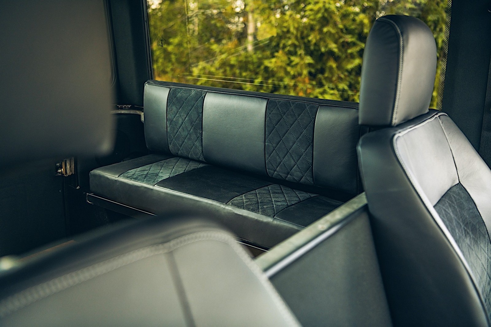 1985 - LAND ROVER DEFENDER V8 BY HERITAGE CUSTOMS, foto 28
