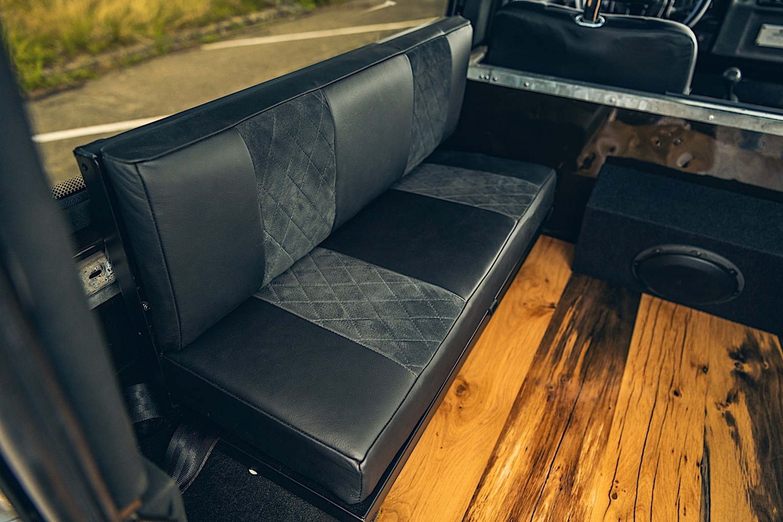 1985 - LAND ROVER DEFENDER V8 BY HERITAGE CUSTOMS, foto 30