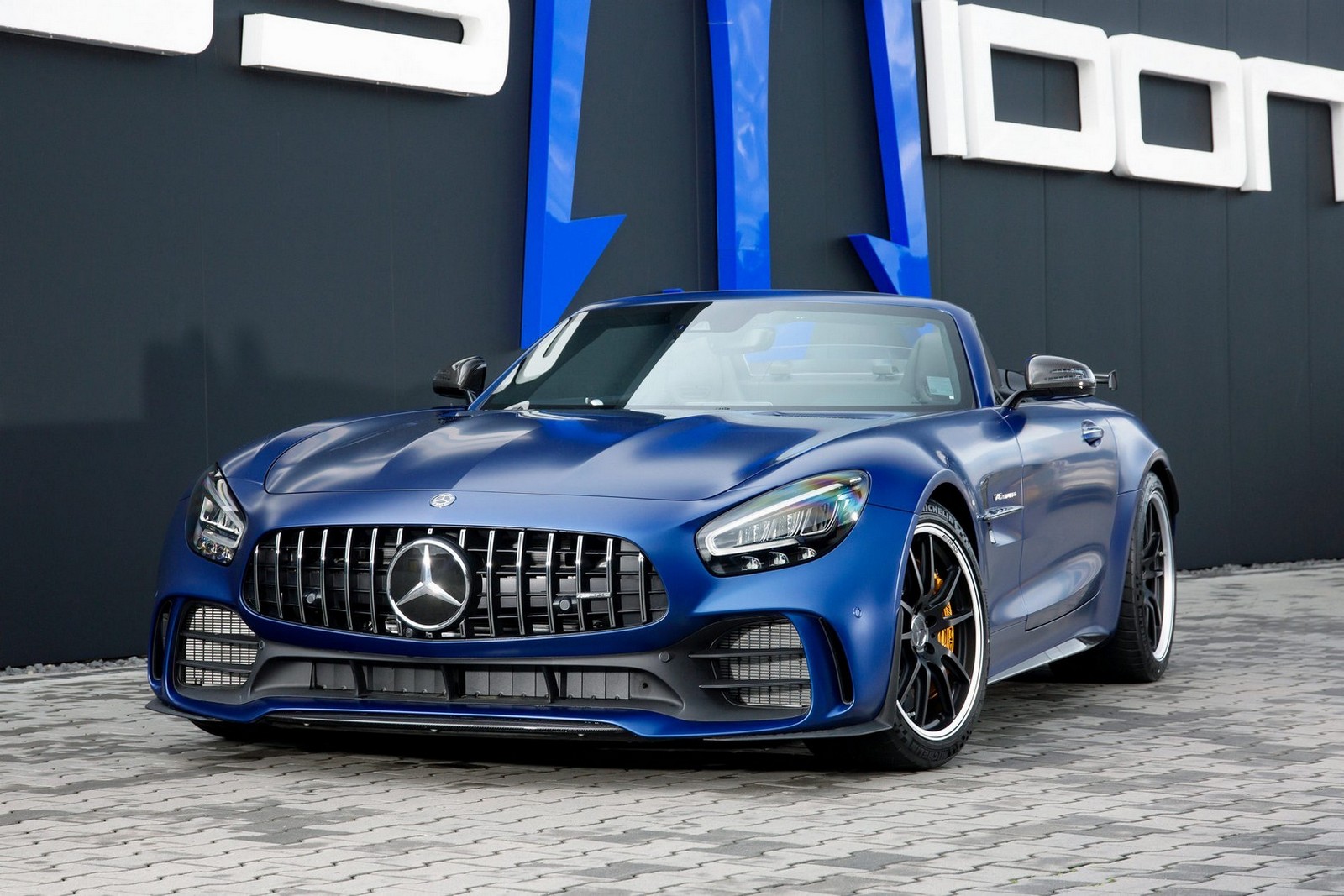 2021 - MERCEDES-AMG GT R ROADSTER RS 830 BY POSAIDON, foto 2