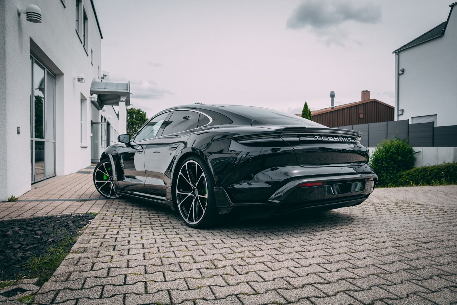 2021 - PORSCHE TAYCAN BY TECHART, foto 2