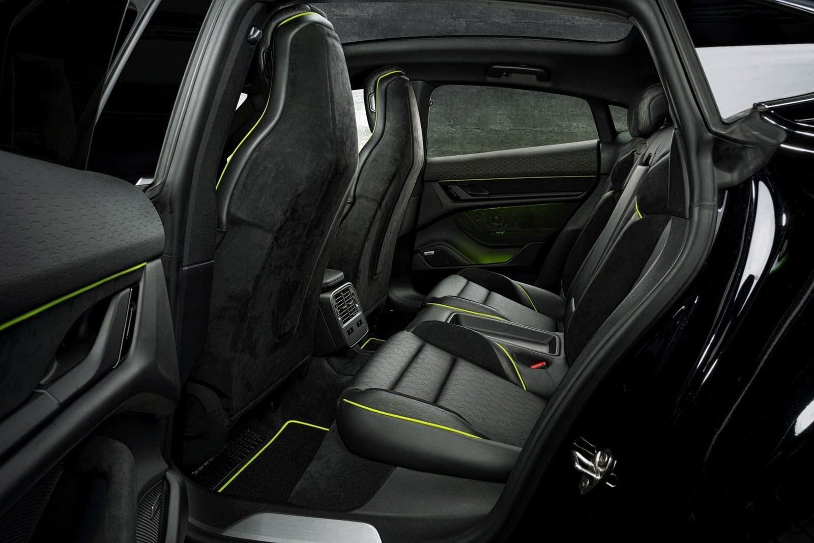 2021 - PORSCHE TAYCAN BY TECHART, foto 37