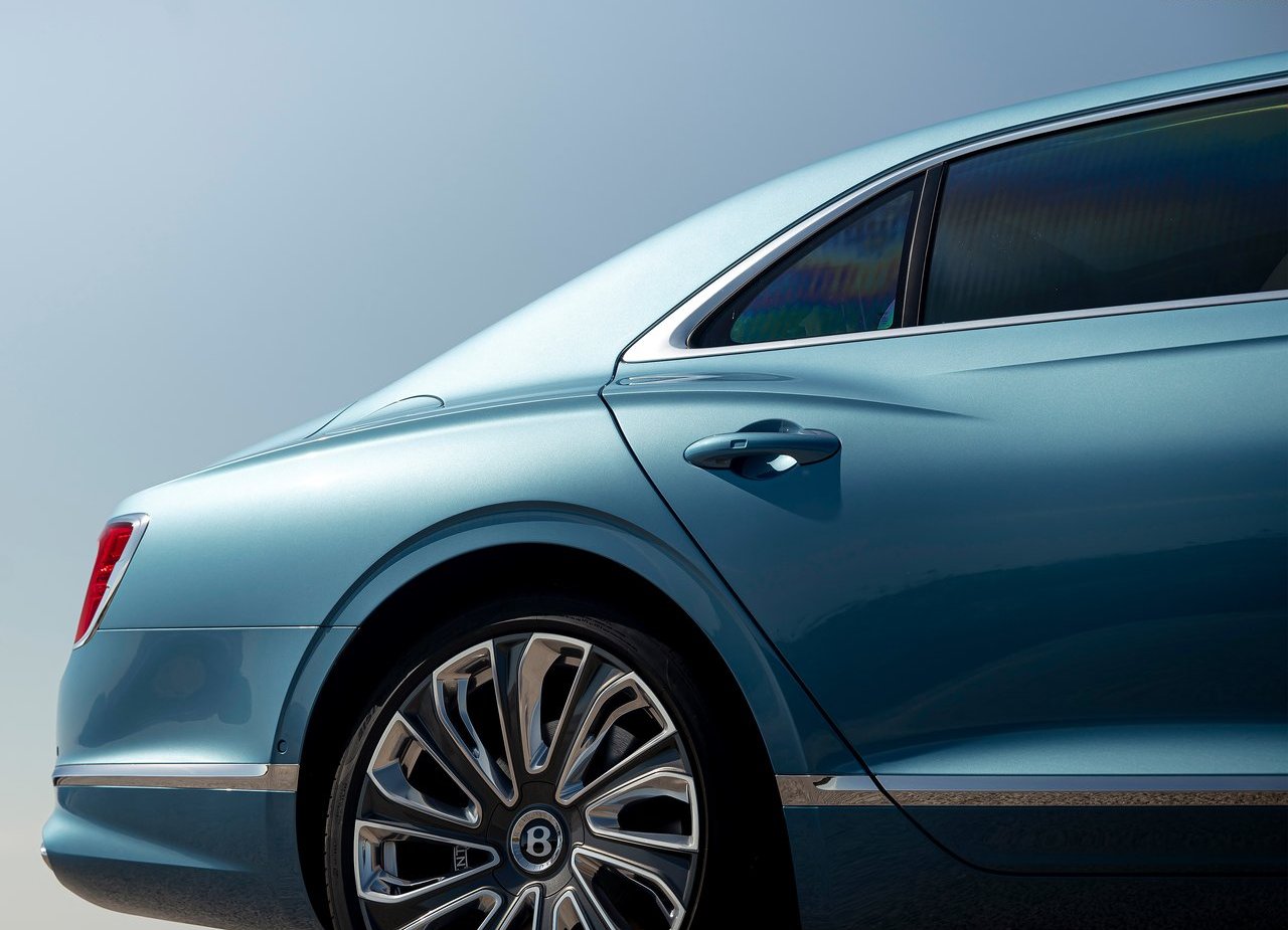 BENTLEY FLYING SPUR MULLINER, foto 15