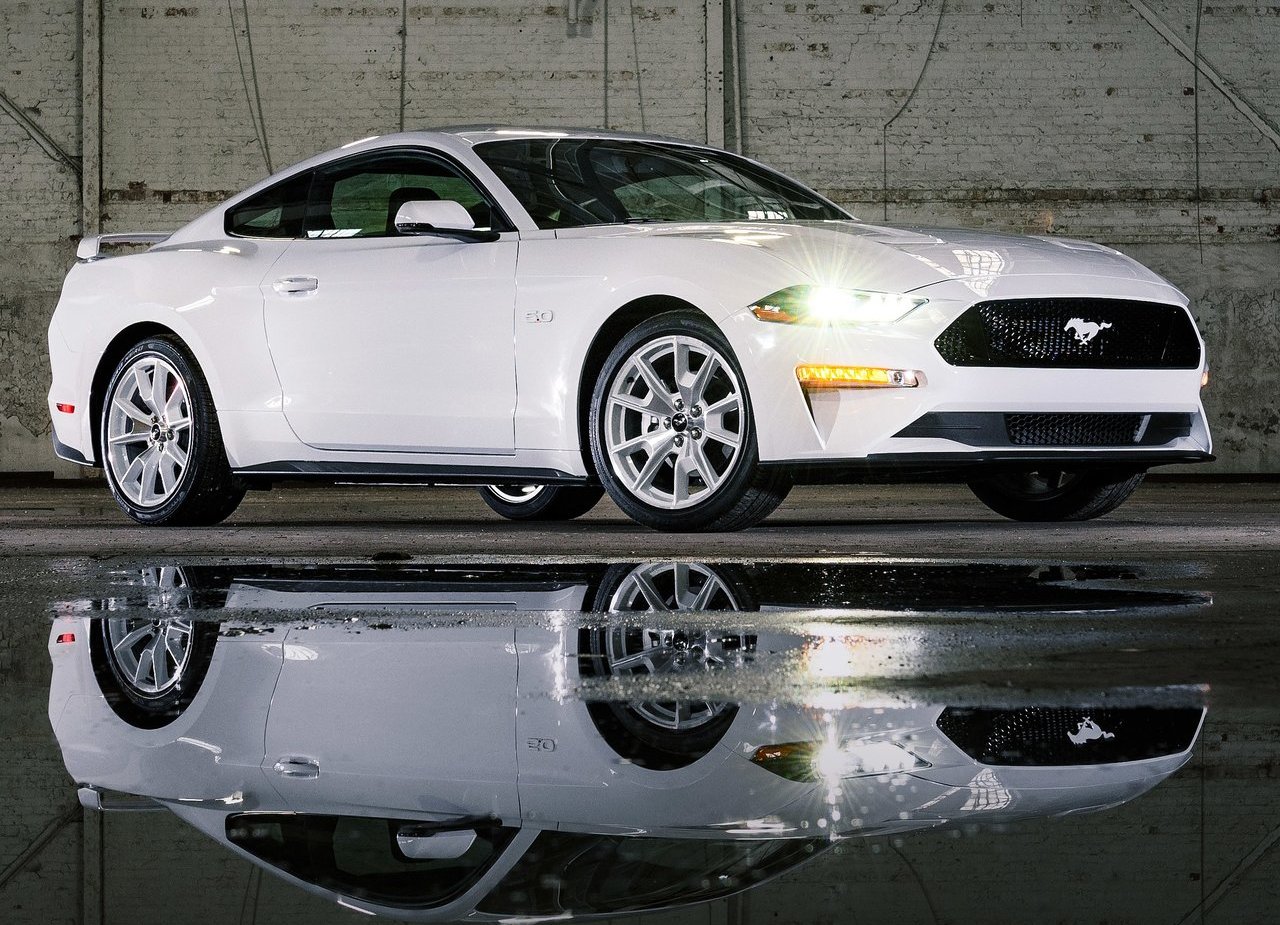 FORD MUSTANG ICE WHITE EDITION, foto 1