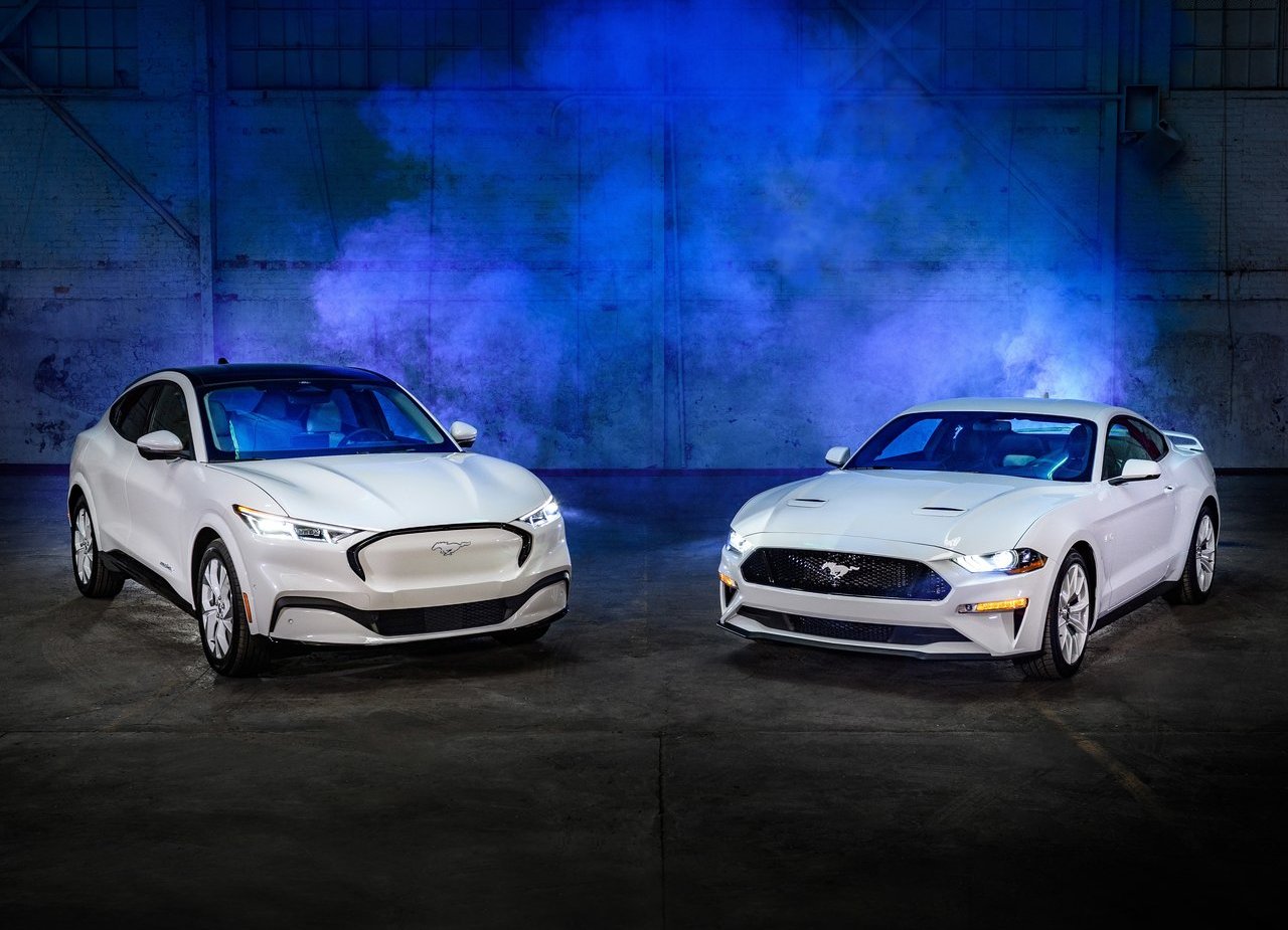 FORD MUSTANG ICE WHITE EDITION, foto 6