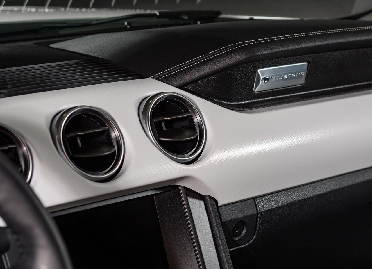 FORD MUSTANG ICE WHITE EDITION, foto 13