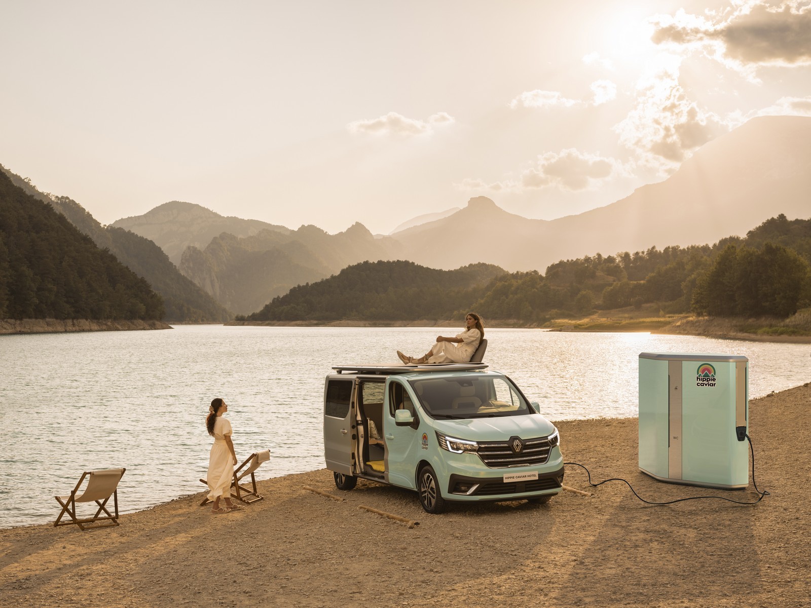 2021 - RENAULT TRAFIC HIPPIE CAVIAR HOTEL CONCEPT, foto 2