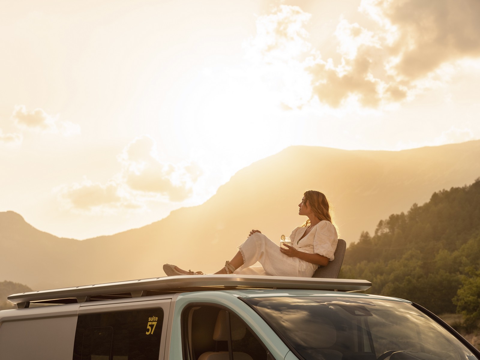 2021 - RENAULT TRAFIC HIPPIE CAVIAR HOTEL CONCEPT, foto 5