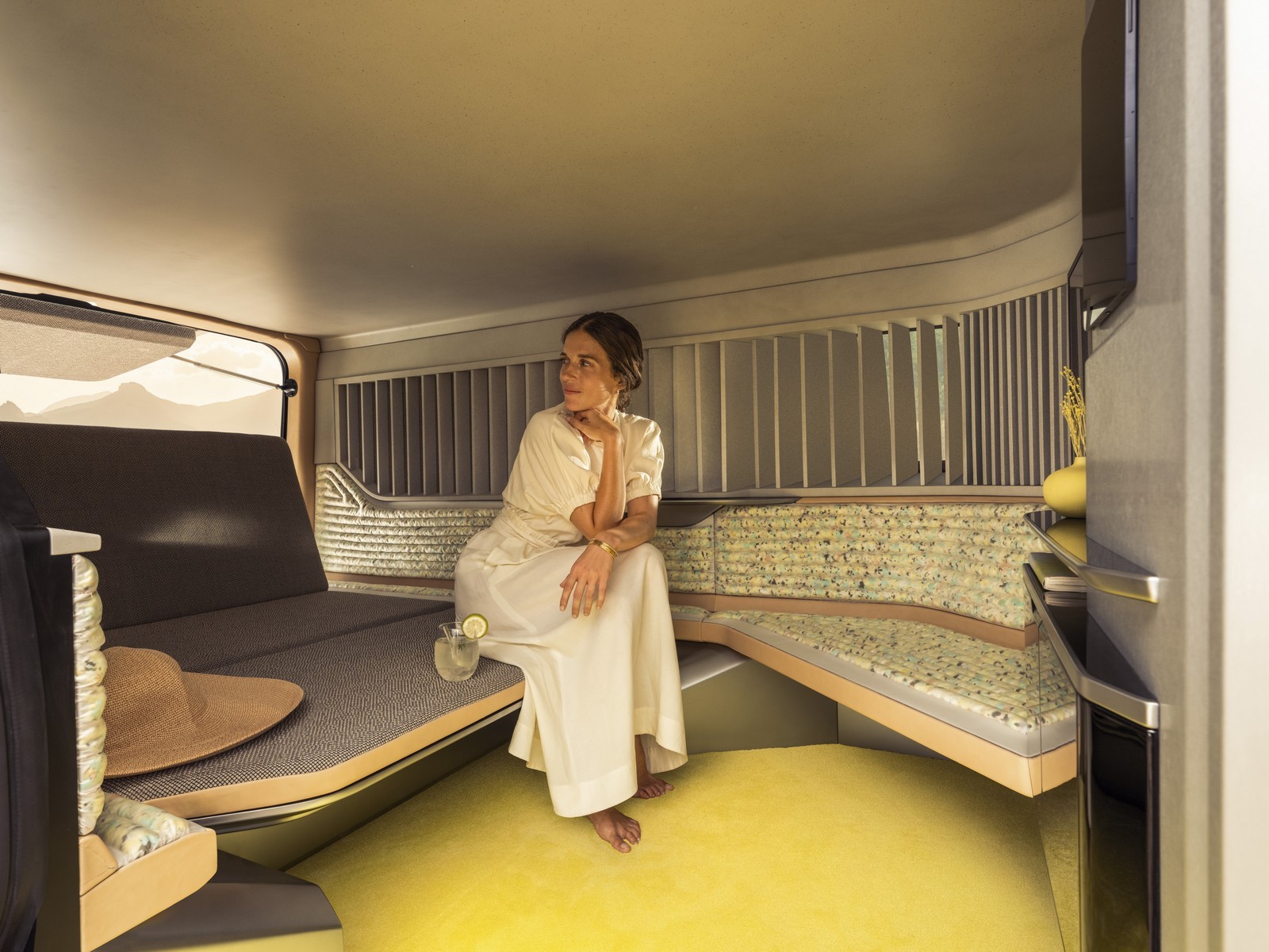 2021 - RENAULT TRAFIC HIPPIE CAVIAR HOTEL CONCEPT, foto 8