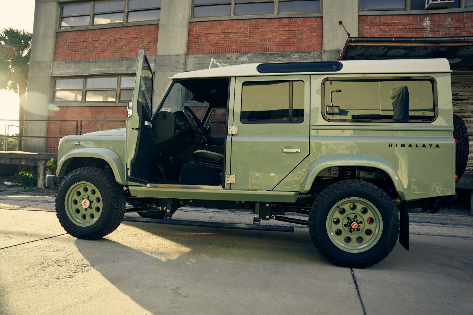 LAND ROVER DEFENDER HIMALAYA HUE 166, foto 13