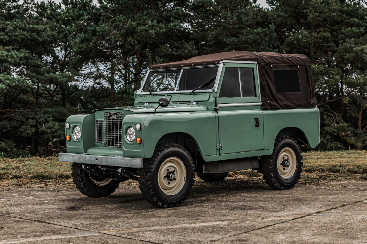 LAND ROVER DEFENDER SERIES IIA BY EVERRATI, foto 2