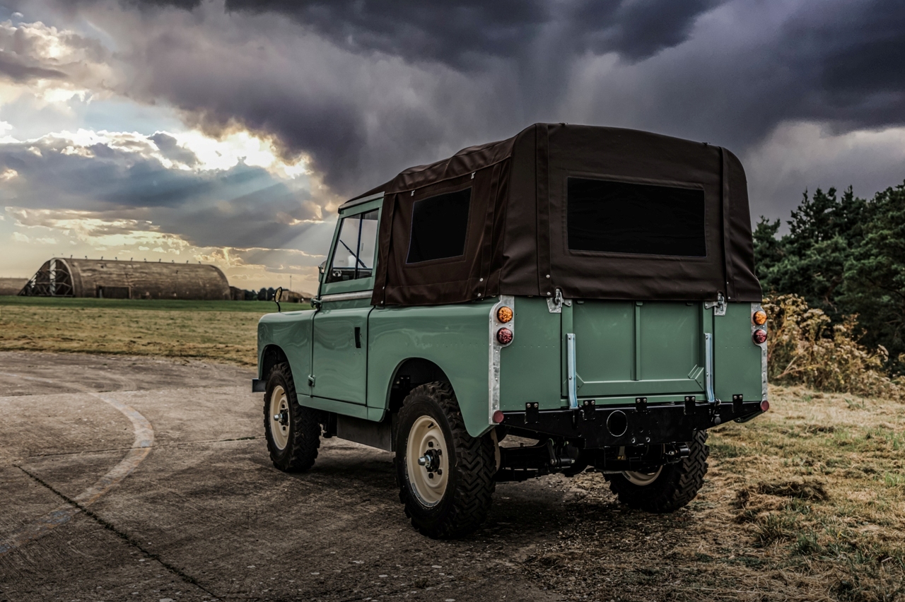 LAND ROVER DEFENDER SERIES IIA BY EVERRATI, foto 3