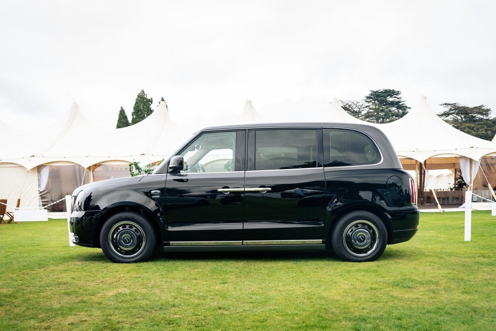 LEVC SUTTON VIP TAXI, foto 8