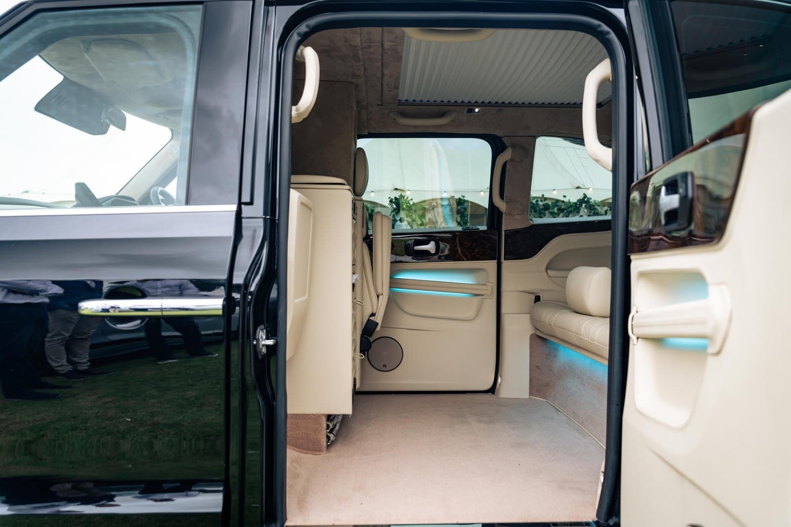 LEVC SUTTON VIP TAXI, foto 19