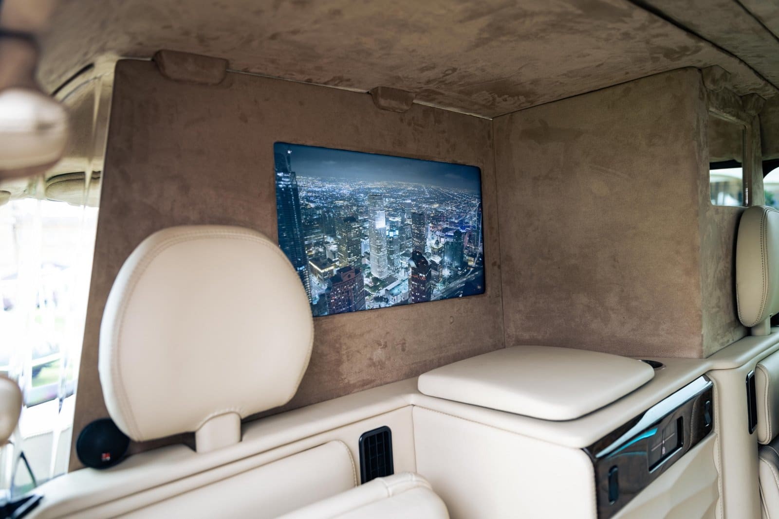 LEVC SUTTON VIP TAXI, foto 11
