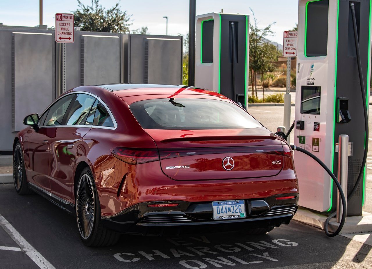 2022 - MERCEDES-AMG EQS 53, foto 58