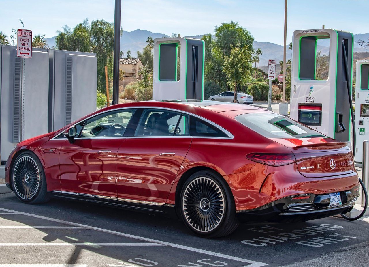 2022 - MERCEDES-AMG EQS 53, foto 59