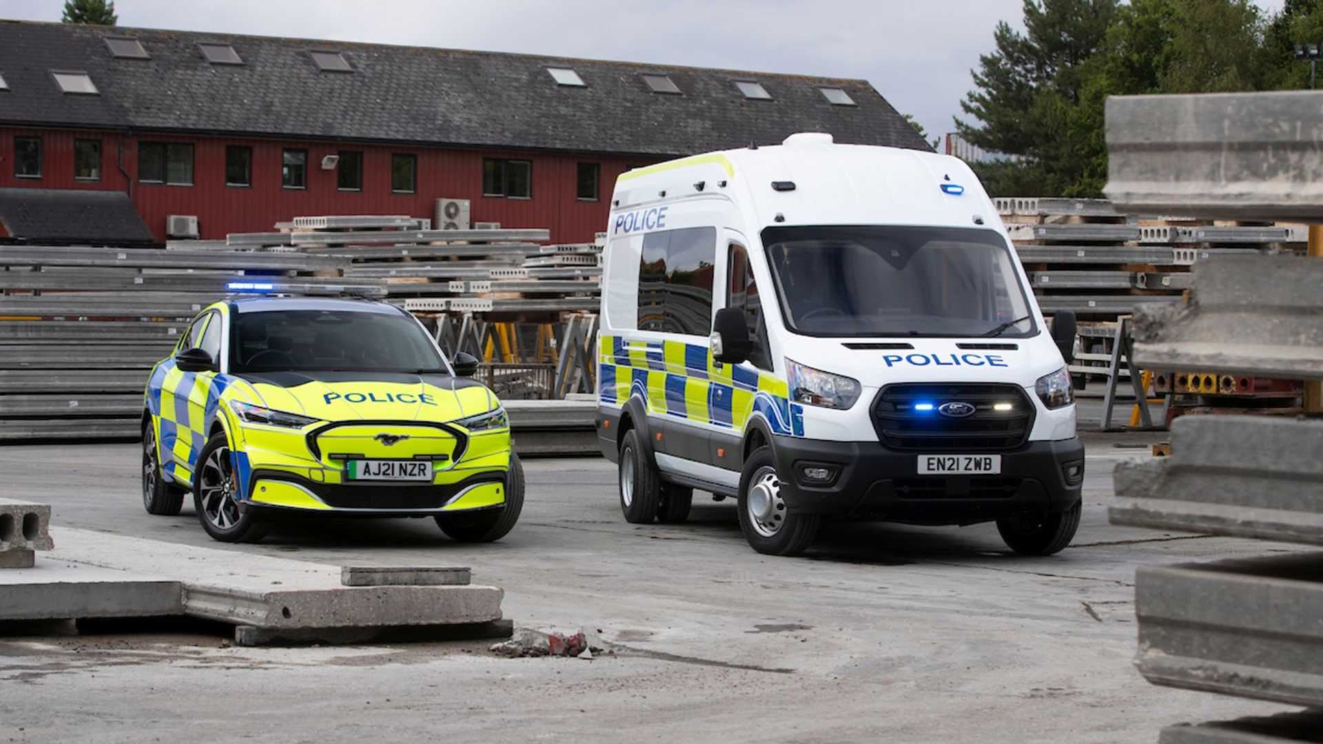 FORD MUSTANG MACH-E UK POLICE, foto 9