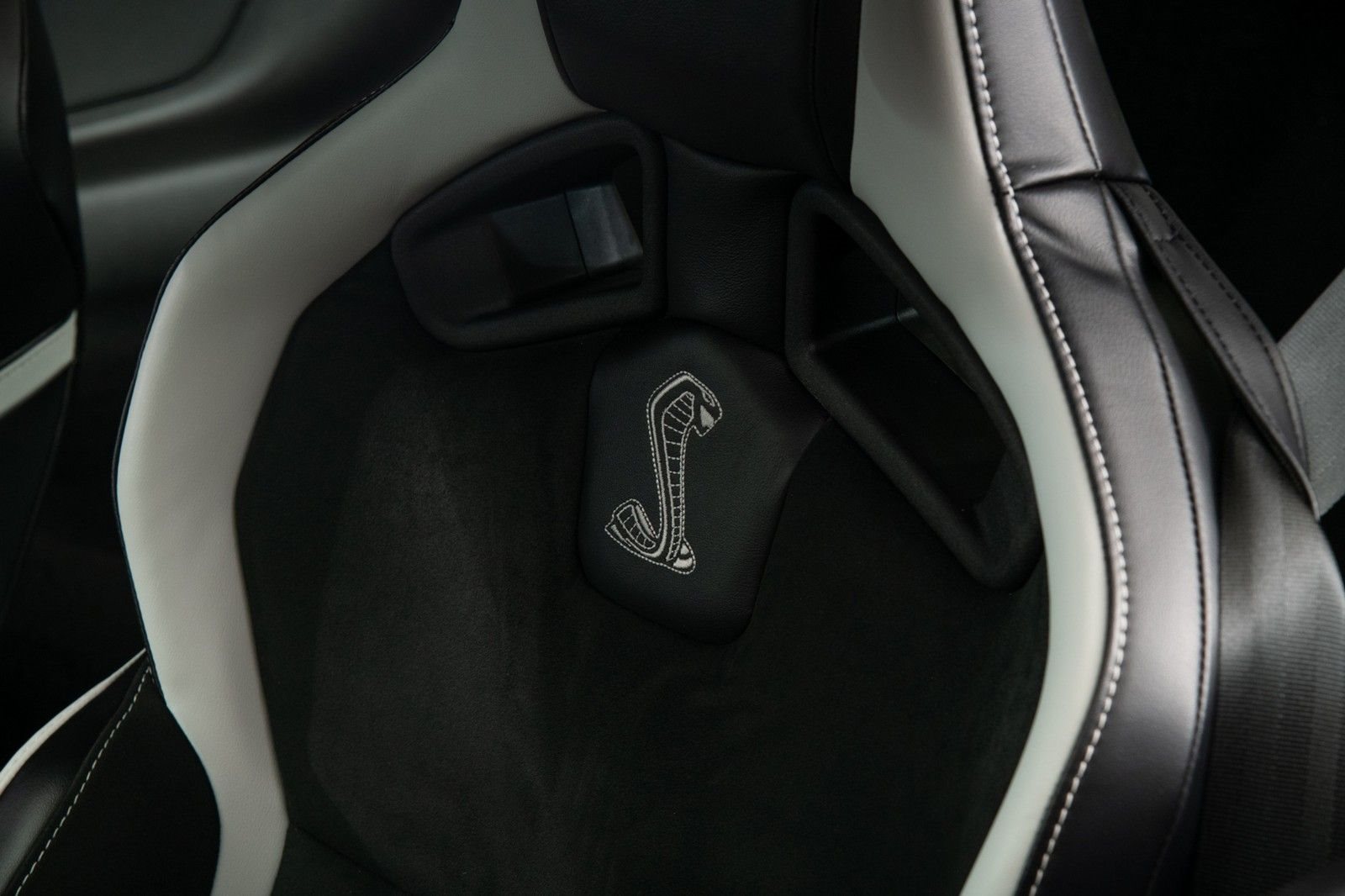 2020 - FORD MUSTANG SHELBY GT500 KONA BLUE, foto 33