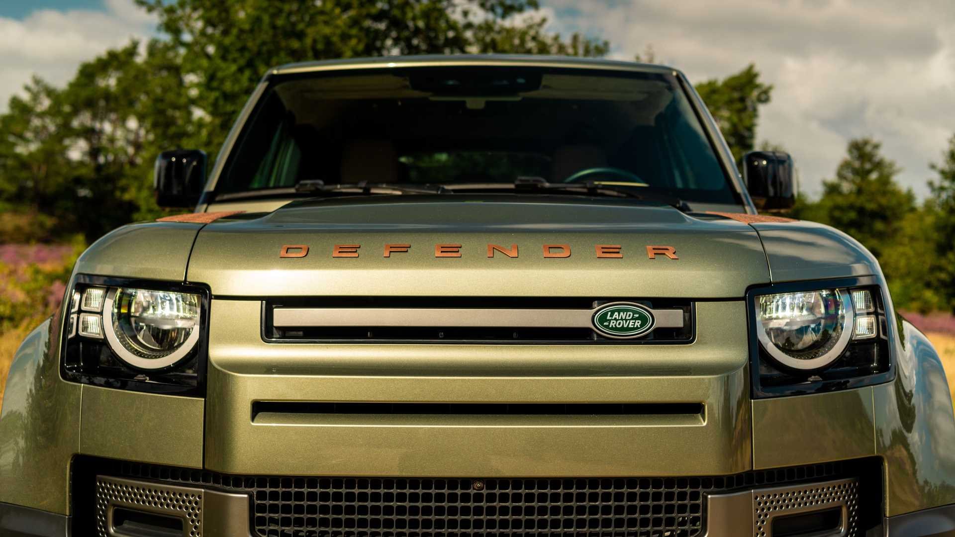 LAND ROVER DEFENDER VALIANCE VERDIGRIS BY HERITAGE CUSTOMS, foto 8