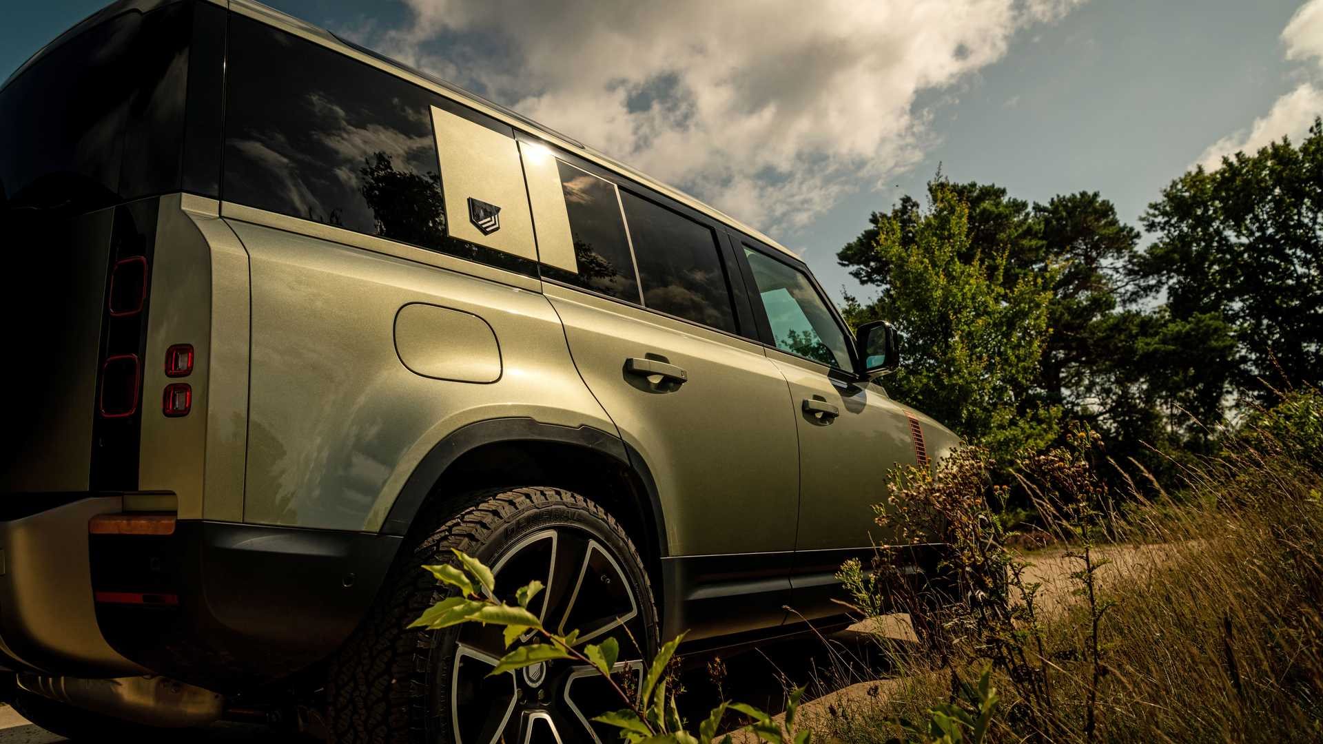 LAND ROVER DEFENDER VALIANCE VERDIGRIS BY HERITAGE CUSTOMS, foto 14