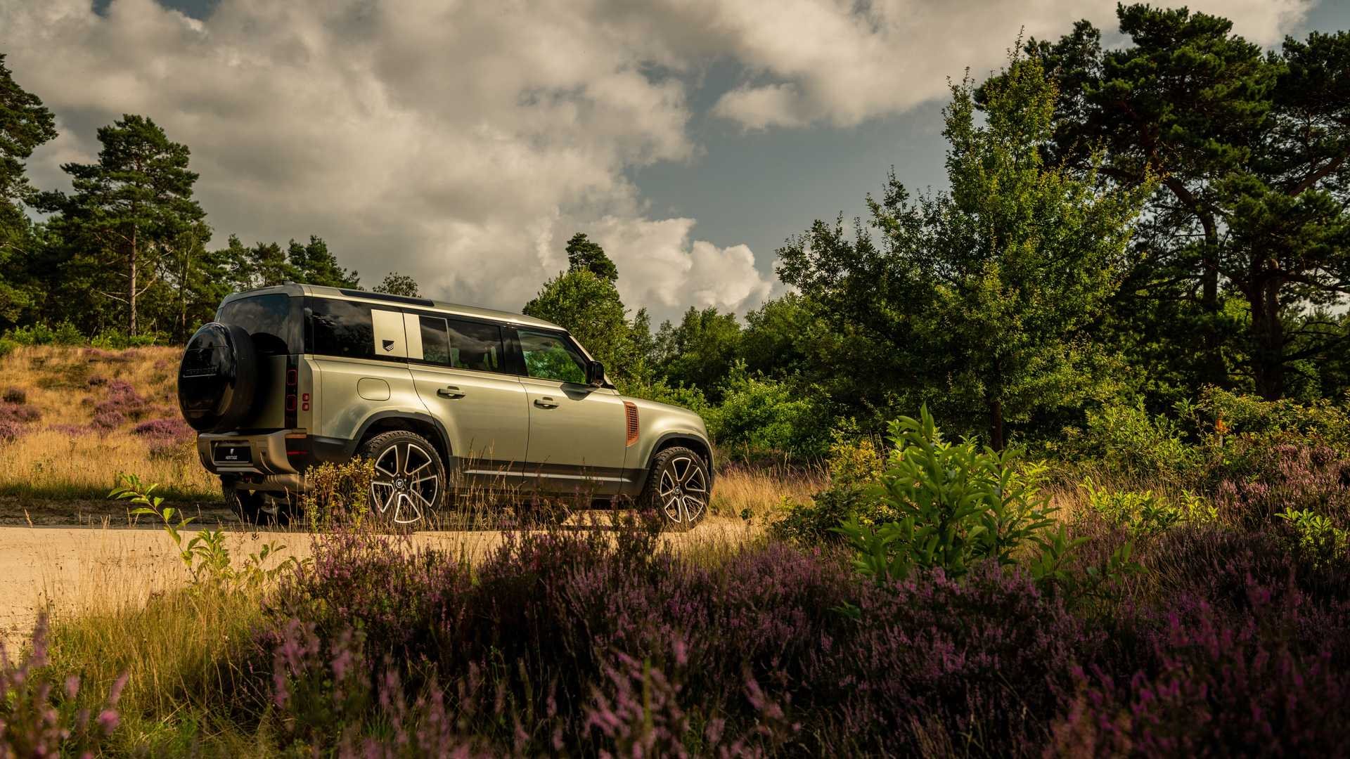 LAND ROVER DEFENDER VALIANCE VERDIGRIS BY HERITAGE CUSTOMS, foto 17