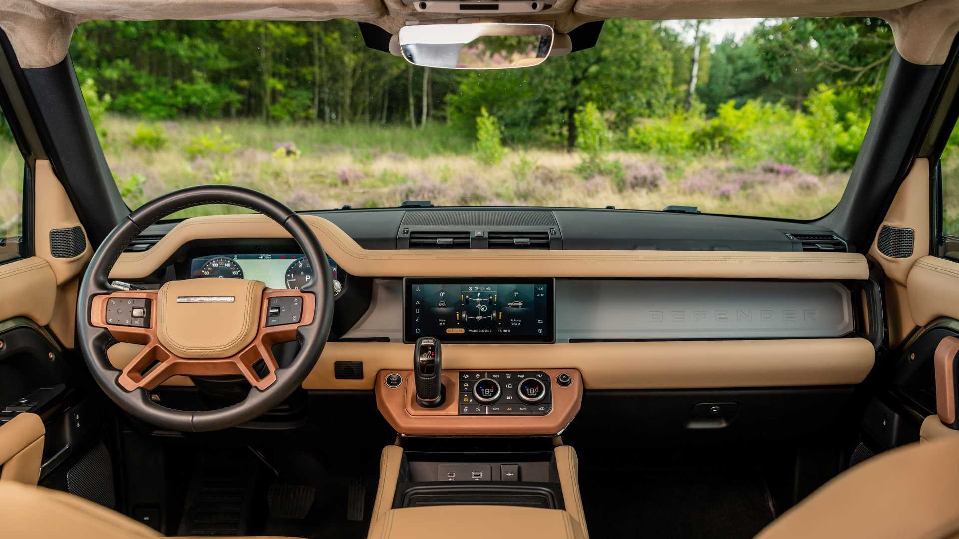 LAND ROVER DEFENDER VALIANCE VERDIGRIS BY HERITAGE CUSTOMS, foto 22