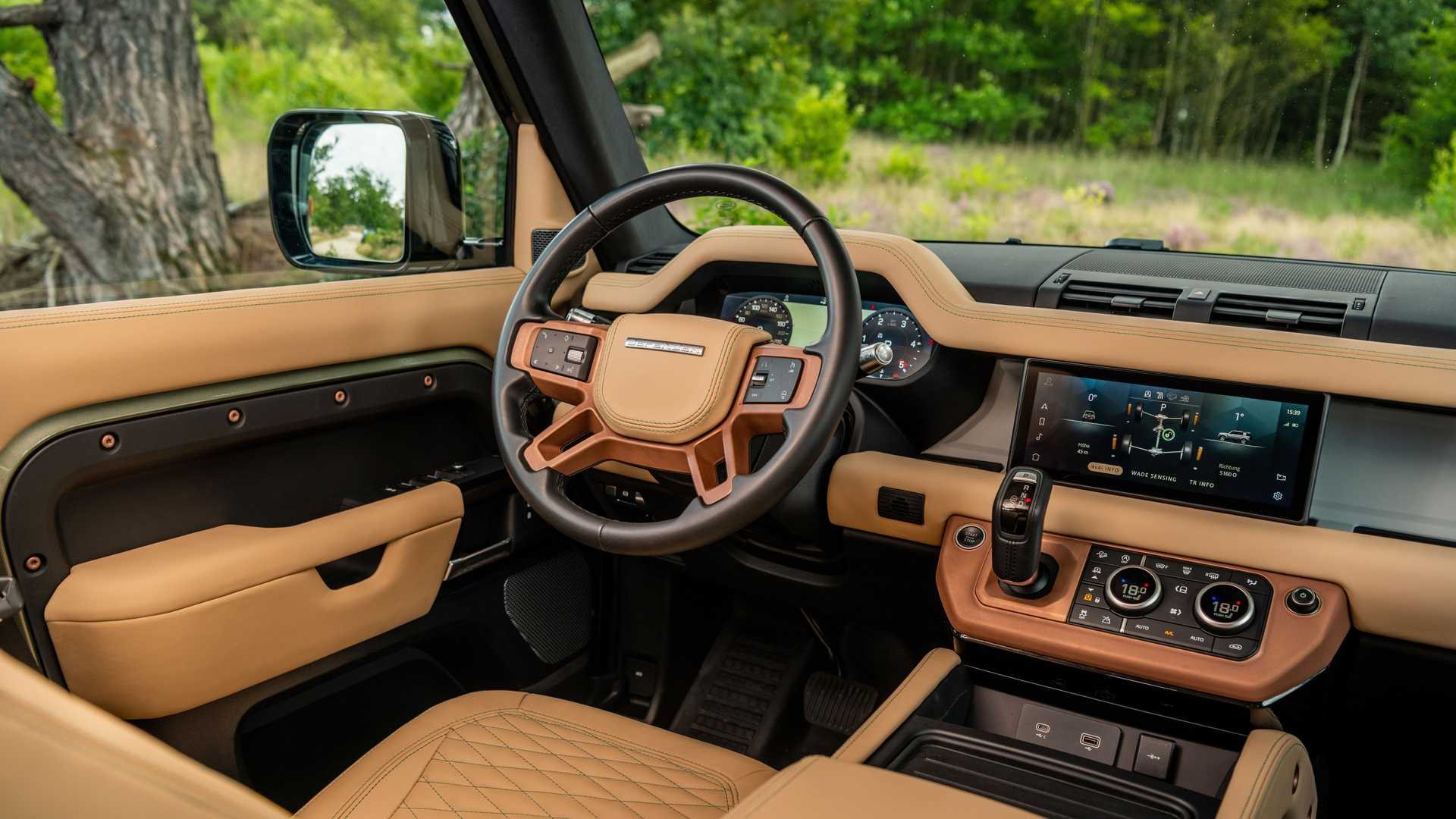LAND ROVER DEFENDER VALIANCE VERDIGRIS BY HERITAGE CUSTOMS, foto 23