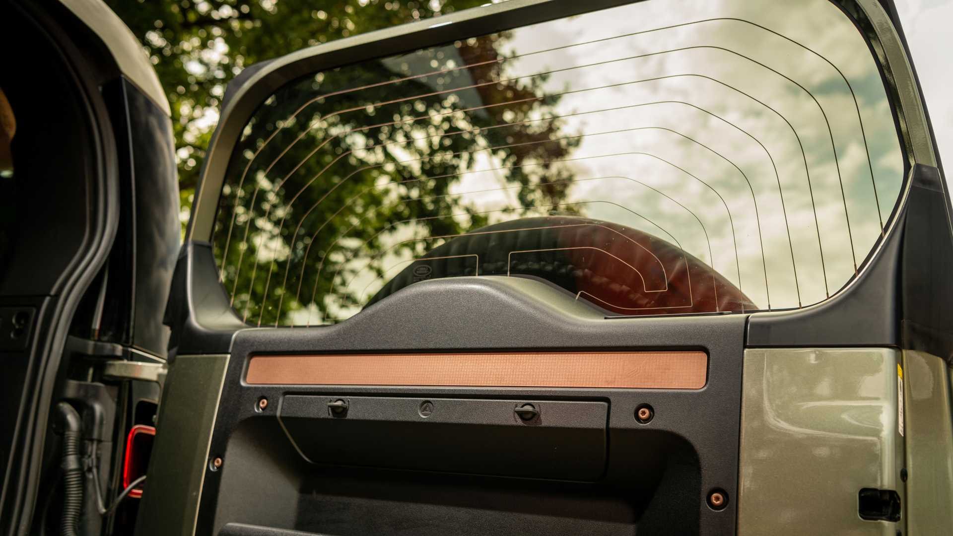LAND ROVER DEFENDER VALIANCE VERDIGRIS BY HERITAGE CUSTOMS, foto 29