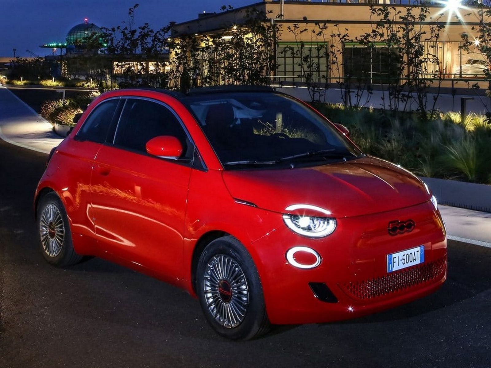 2021 - FIAT 500e RED, foto 16