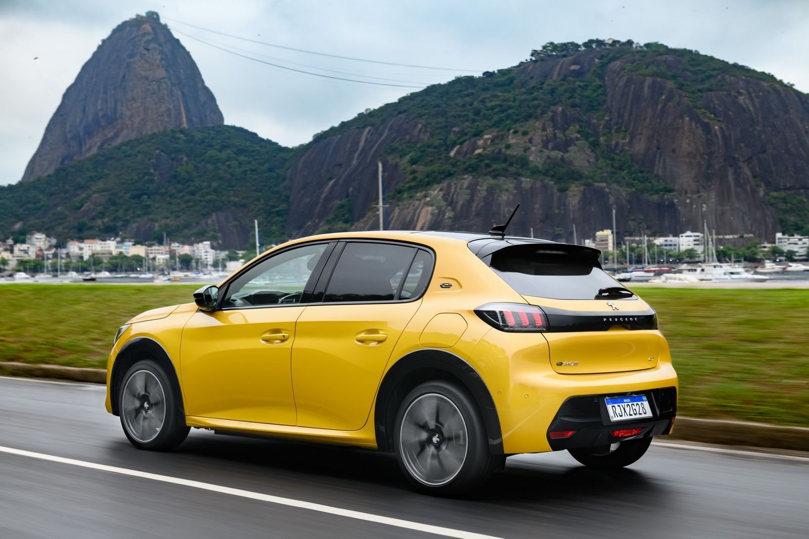 2022 - PEUGEOT E-208 GT, foto 4