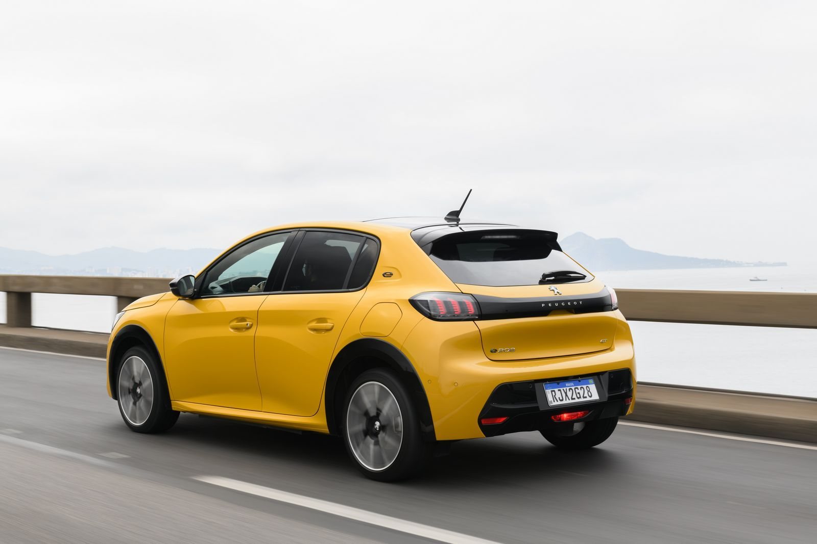 2022 - PEUGEOT E-208 GT, foto 10