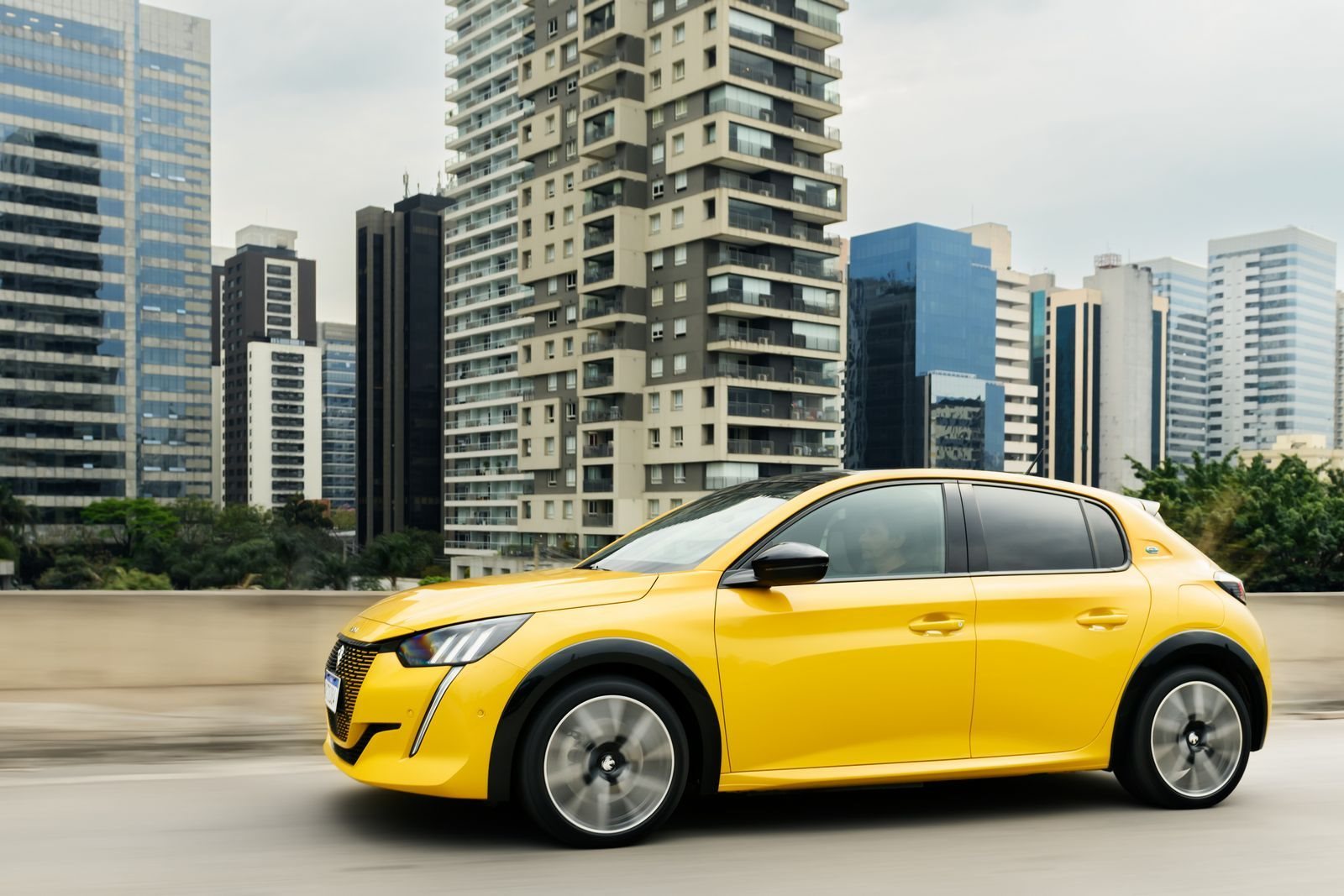 2022 - PEUGEOT E-208 GT, foto 39